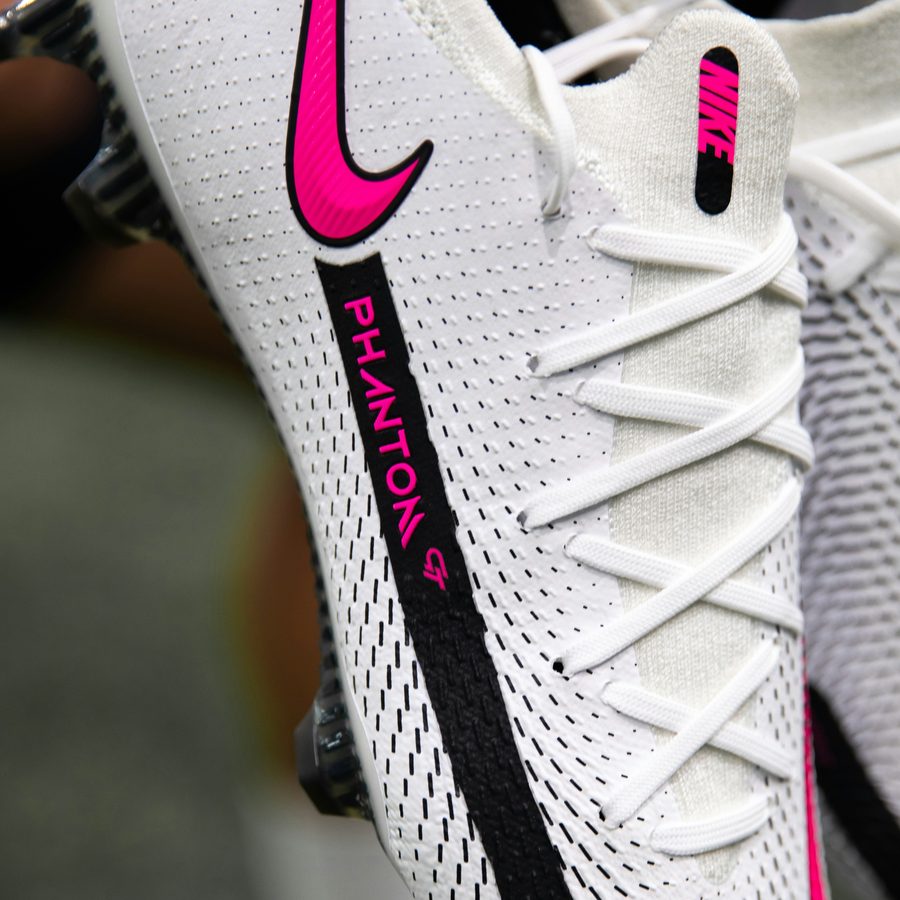 Nike Phantom GX Elite FG cleats, listing photo 2 of 3